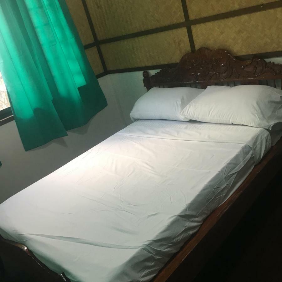 Joyful Island Hostel Мактан Екстериор снимка