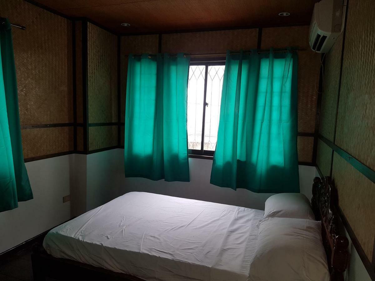 Joyful Island Hostel Мактан Екстериор снимка