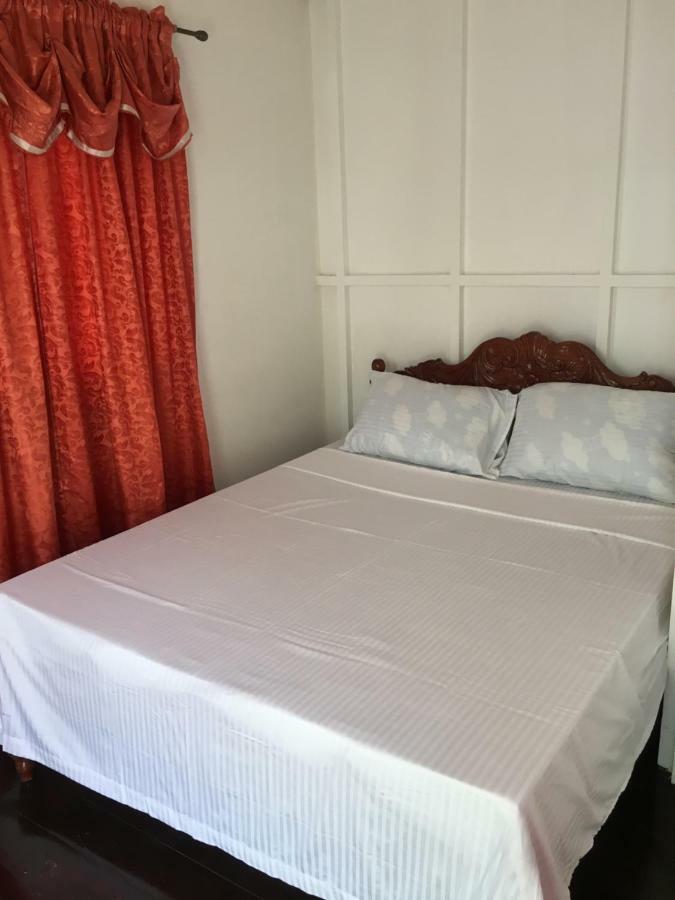 Joyful Island Hostel Мактан Екстериор снимка
